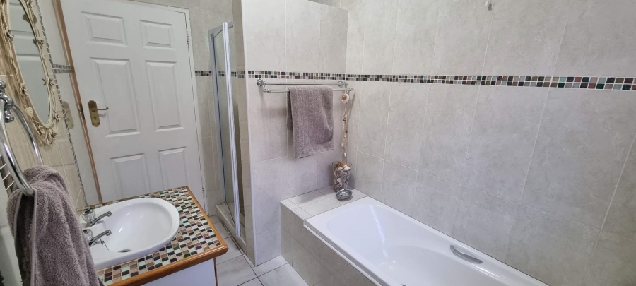 3 Bedroom Property for Sale in Baysvalley Free State